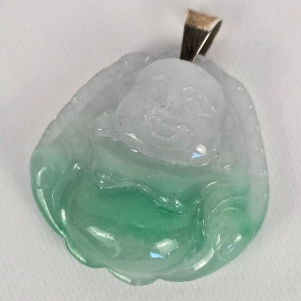 Green Jade Buddha Pendant Necklace Charm Carved Gradient Light Green